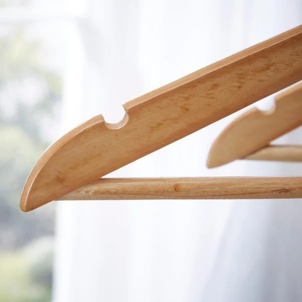 Pack Of 10 Wooden Hangers 4 Pack Of 10 Wooden Hangers - Image 3