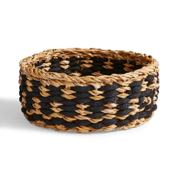 Small Seagrass Round Basket Monochrome 5 Small Seagrass Round Basket Monochrome - Image 3