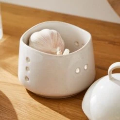 Amalfi Garlic Pot 6 Amalfi Garlic Pot -Dunelm 30890683 alt01