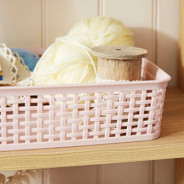 Checked Plastic Basket 4 Checked Plastic Basket - Image 2