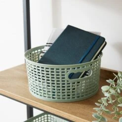 Checked Plastic 3L Round Basket 14 Checked Plastic 3L Round Basket -Dunelm 30933383