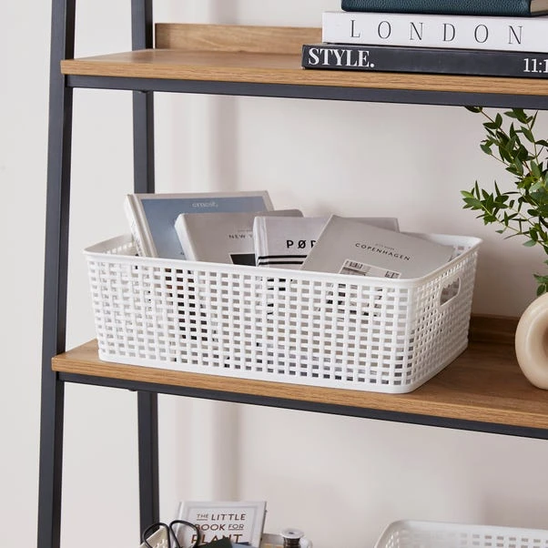 Checked Plastic Basket 15 Checked Plastic Basket - Image 13