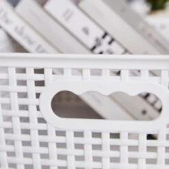 Checked Plastic Basket 35 Checked Plastic Basket -Dunelm 30933428 alt01